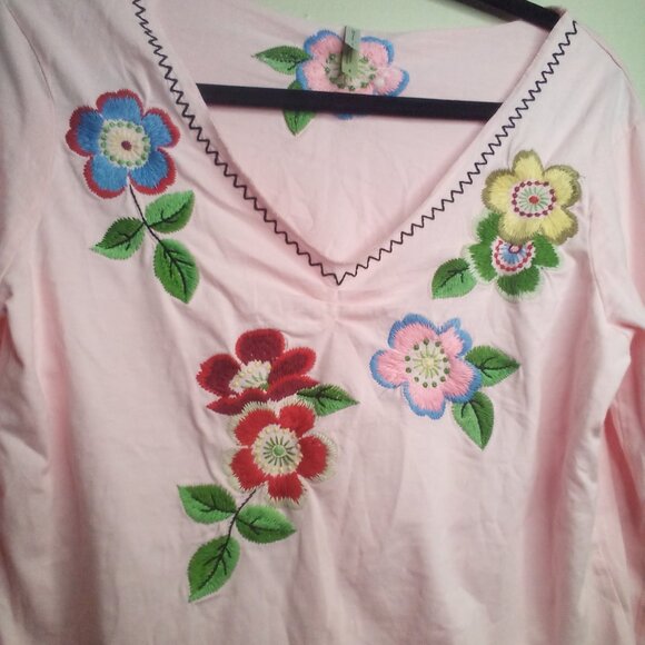 White Stag Blouse S Long Sleeve Embroidery Flowers V-Neck Pink - Picture 8 of 15